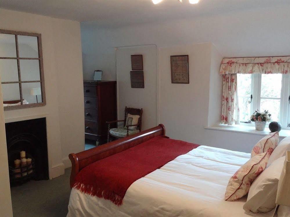 Huxham Farmhouse Bed & Breakfast East Pennard Exterior photo
