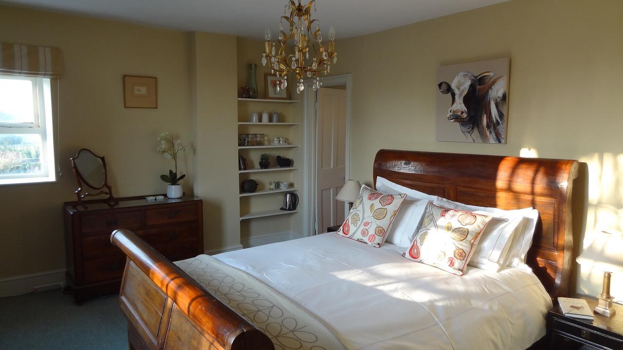 Huxham Farmhouse Bed & Breakfast East Pennard Exterior photo