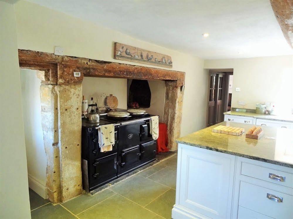 Huxham Farmhouse Bed & Breakfast East Pennard Exterior photo