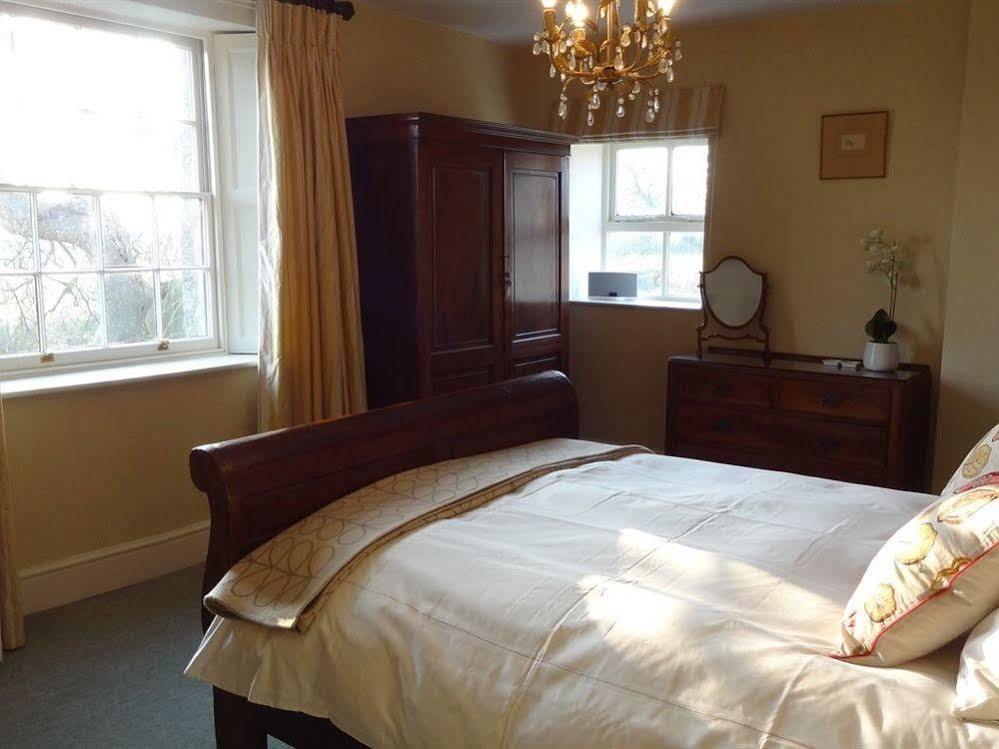 Huxham Farmhouse Bed & Breakfast East Pennard Exterior photo